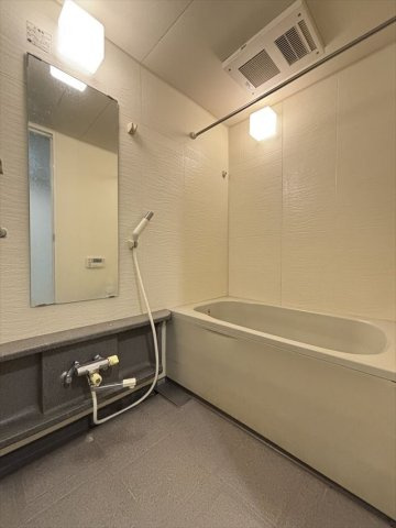 ルネ・グランテラスの浴室|日々の疲れを癒すお風呂付です