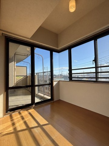 ルネ・グランテラスのその他