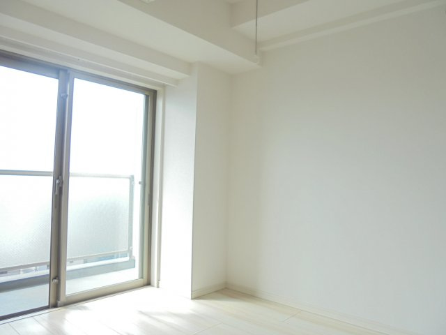 グランカーサ市川国府台の洋室