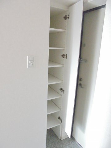 グランカーサ市川国府台の収納