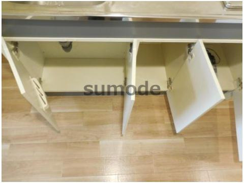 高槻市上田辺町の賃貸マンションの収納