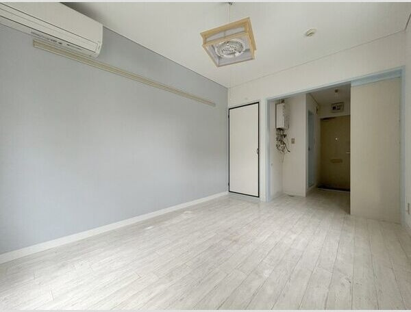 オークコンドの居間・リビング