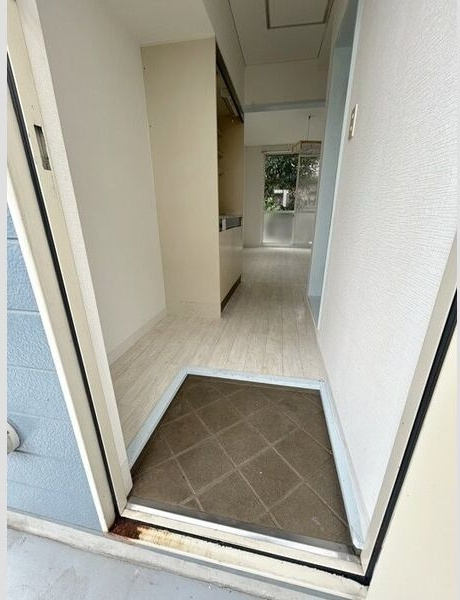 オークコンドの玄関