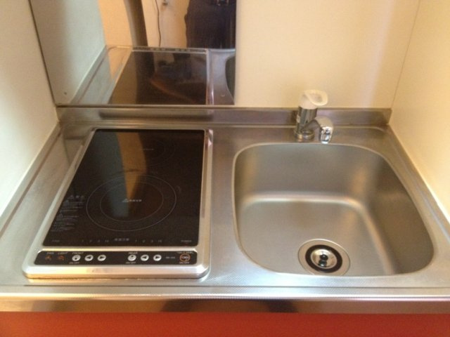 レオパレスノースブライトのキッチン|電気コンロが2口あるタイプ