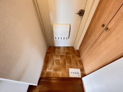 【玄関】 | ハイツサンロイヤル | 明るい玄関です