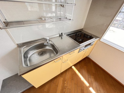 【キッチン】 | ハイツサンロイヤル | きれいなキッチンです