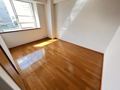 【洋室】 | ハイツサンロイヤル | スタンダードな洋室です