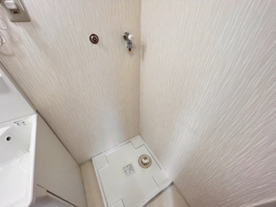 【設備】 | ハイツサンロイヤル | 室内洗濯置き場です