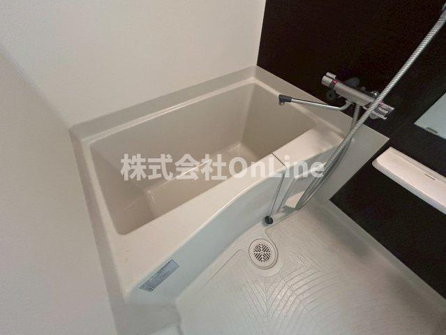 Luxe今里Ⅱの浴室
