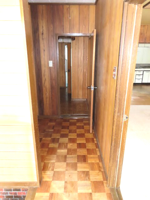 北見市山下町２丁目３番９号　中古売家の玄関|玄関ロビーです。
