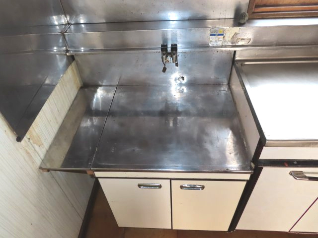 北見市山下町２丁目３番９号　中古売家のキッチン|ガス台です。