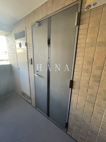 プライムアーバン行徳Ⅰの玄関