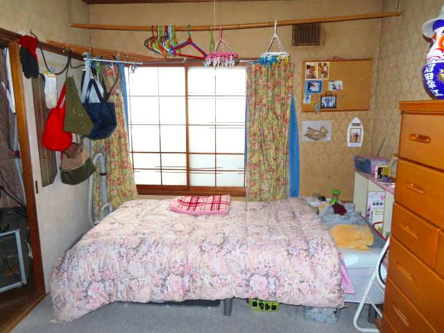 北見市西三輪３丁目７５２番地１２８　中古売家の和室|西側１階６帖和室です。