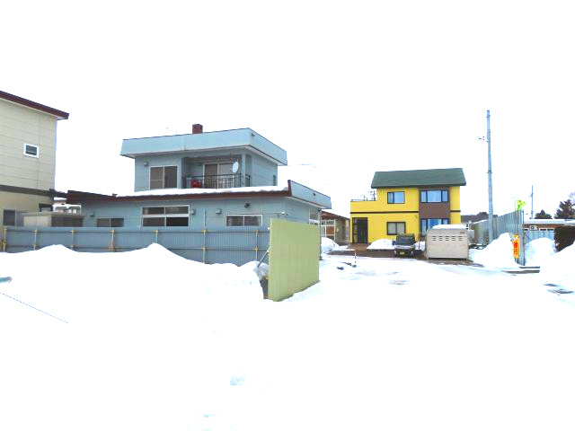 北見市西三輪３丁目７５２番地１２８　中古売家の前面道路含む現地写真|東側前面道路含む【南方向】現地写真です。