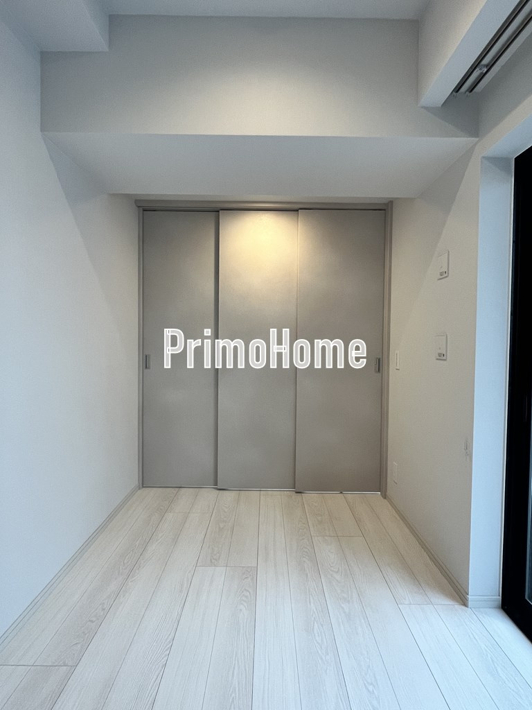 ルフォンプログレ神田プレミアの洋室