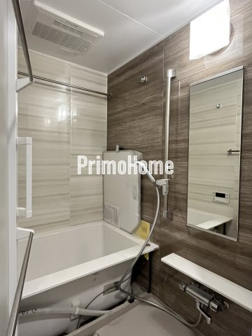 ルフォンプログレ神田プレミアの浴室