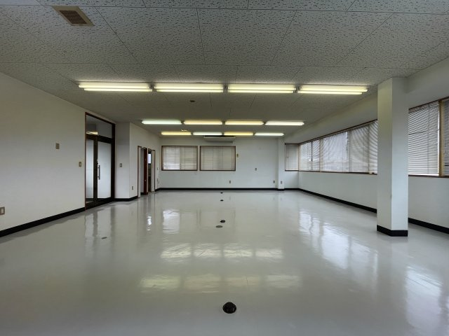 三友ビルの内装|3階