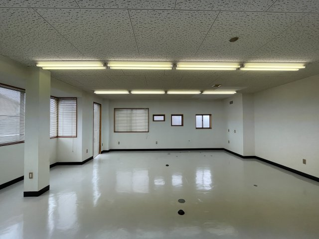 三友ビルの内装|3階