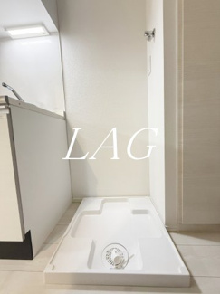 【設備】 | カインドネス町田Ⅳ | 室内洗濯機置き場です。（同仕様設備です）