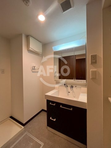 URBAN TERRACE ABENO　天王寺小学校区の独立洗面台