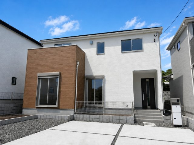 富士市石坂　第1期　全3棟　2号棟　新築分譲の外観