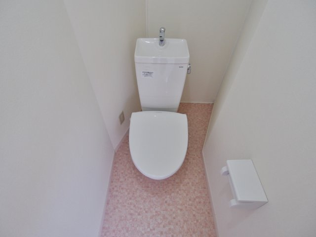 岡本貸家のトイレ