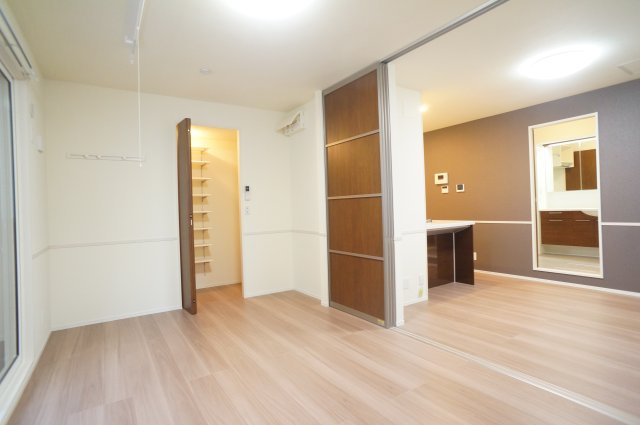 メゾン三条のバルコニー