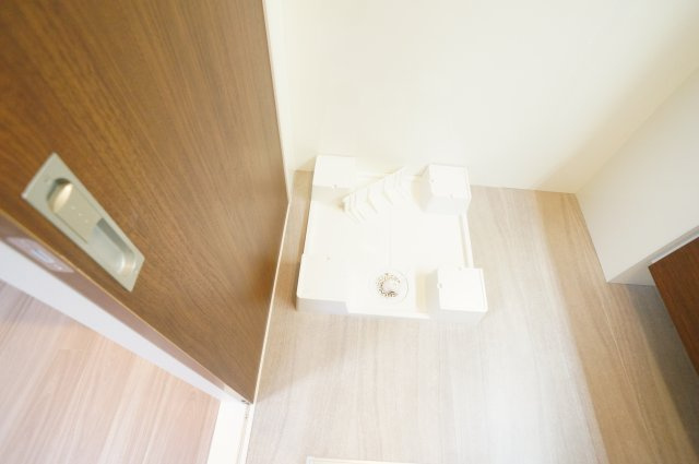 メゾン三条の洗面所