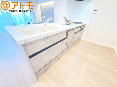 【キッチン】 | メゾンヴァンベール江尻台 | 対面式のキッチンはリビングを見渡すことができるので安心♪家族の会話も増えそうですね♪