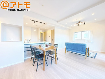 【居間・リビング】 | メゾンヴァンベール江尻台 | 日当たりのよいリビングは、一年を通してぽかぽかとしています。家族が自然と集まる空間になりそうですね♪