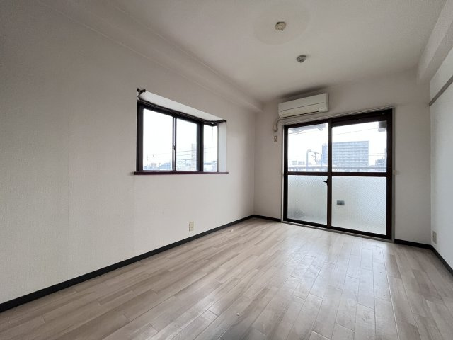 第2まやハイツの洋室