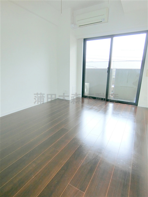 ルーブル西蒲田弐番館の居間・リビング