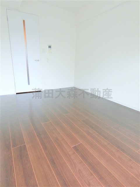 ルーブル西蒲田弐番館の居間・リビング