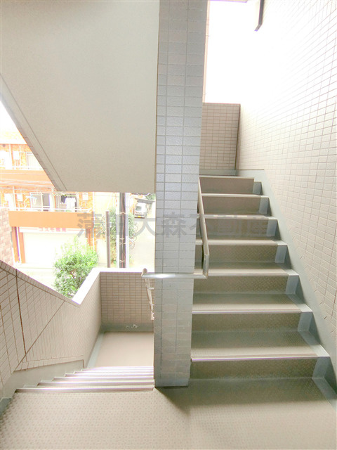 ルーブル西蒲田弐番館のその他共用部分|非常階段