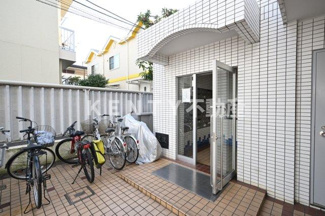 【エントランス】
