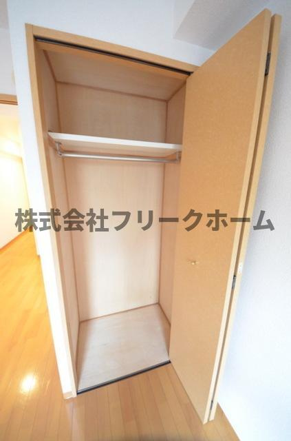 武蔵野市吉祥寺本町２丁目の賃貸マンションの収納