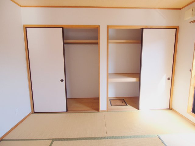 カーサ矢野西の収納