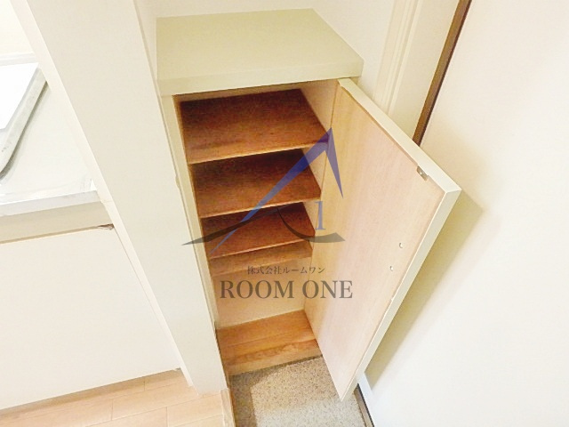 ヴィラ・フローラス