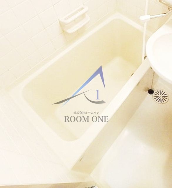 ヴィラ・フローラスの浴室|お風呂です。