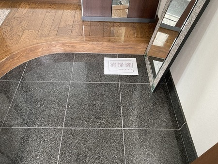 シーサイドヴィラ五番館の玄関|シーサイドヴィラ五番館　玄関