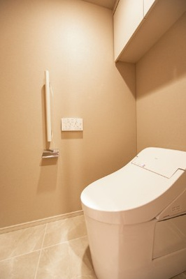 【トイレ】 |  パークタワー西新宿 | 温水洗浄便座。