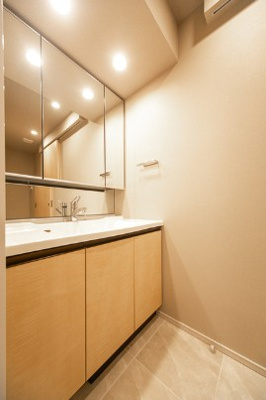 【独立洗面台】 |  パークタワー西新宿