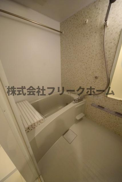 小金井市梶野町５丁目の賃貸マンションの浴室