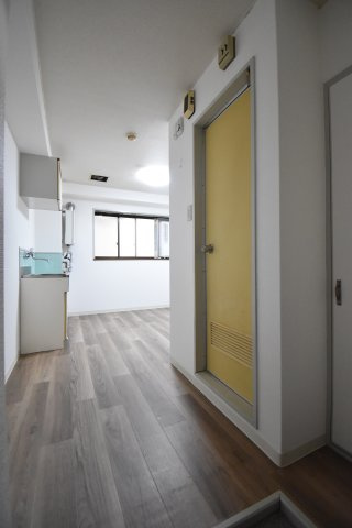 我孫子シャルマンの玄関