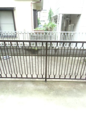 【バルコニー】 | ハイツアキヤマ