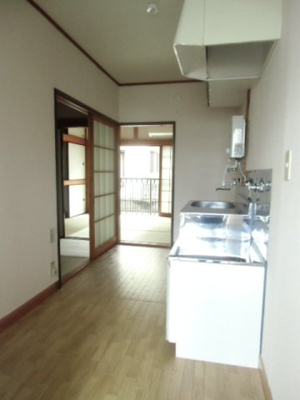 【居間・リビング】 | ハイツアキヤマ