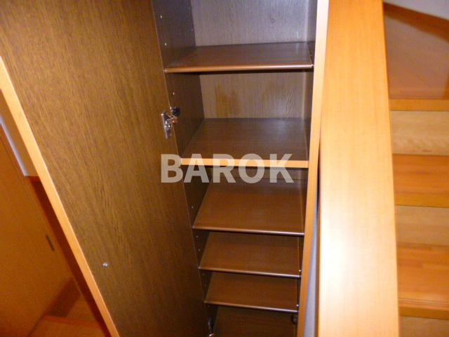 ベネフィスタウン平尾３の玄関