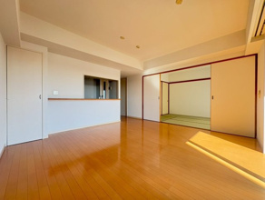 【居間・リビング】