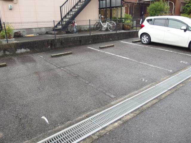 ヴィブレＳの駐車場