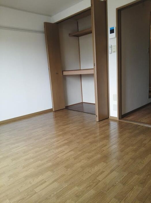 ヴィブレＳの洋室